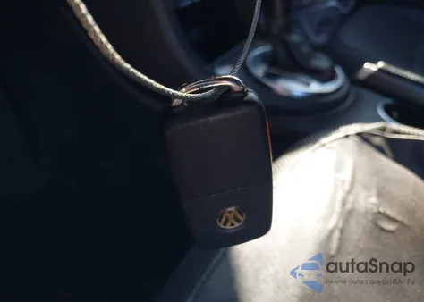 2013 Volkswagen Beetle 2.5L из США, поврежденный, VIN 3VW5P7AT6DM815418